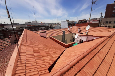 Grupo Strotec - Trabajos - Rehabilitación de cubierta en calle Cavanilles 7 (Madrid)