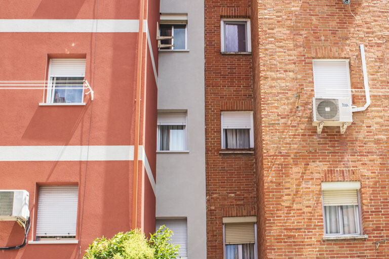 Grupo Strotec - Trabajos - Rehabilitación de edificio en calle Crisantemo